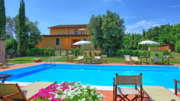 Nicola: bassin, Été, Extérieur