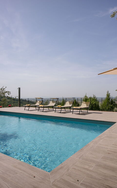 Casale Condottiero: bassin, Extérieur