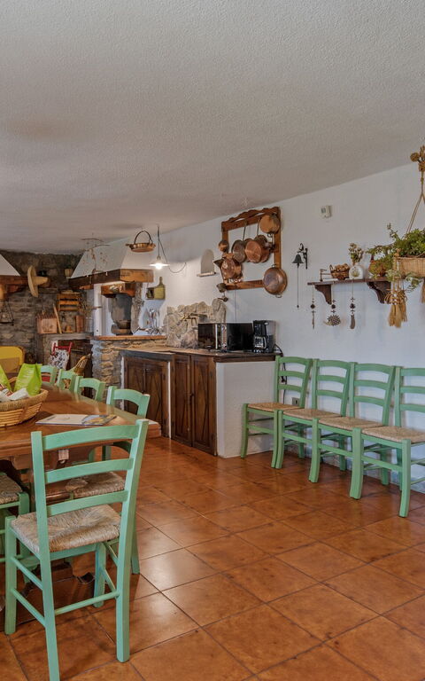 Casale Condottiero: Cuisine, Salle à manger