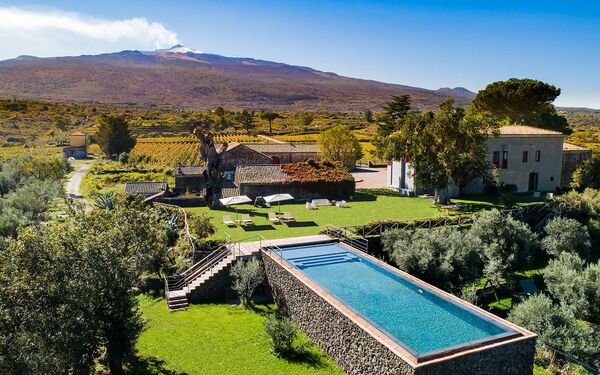Etna Retreat: bassin, Jardin, Vues