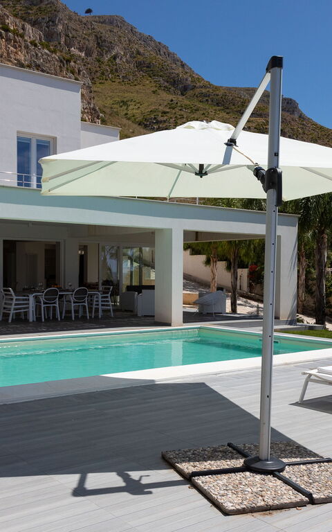 Villa Annalisa: bassin, Été, Extérieur, Jardin