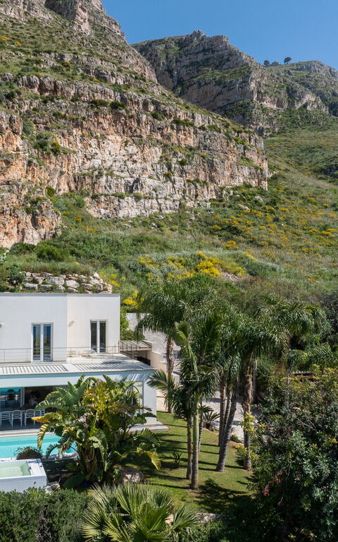 Villa Annalisa: bassin, Vues