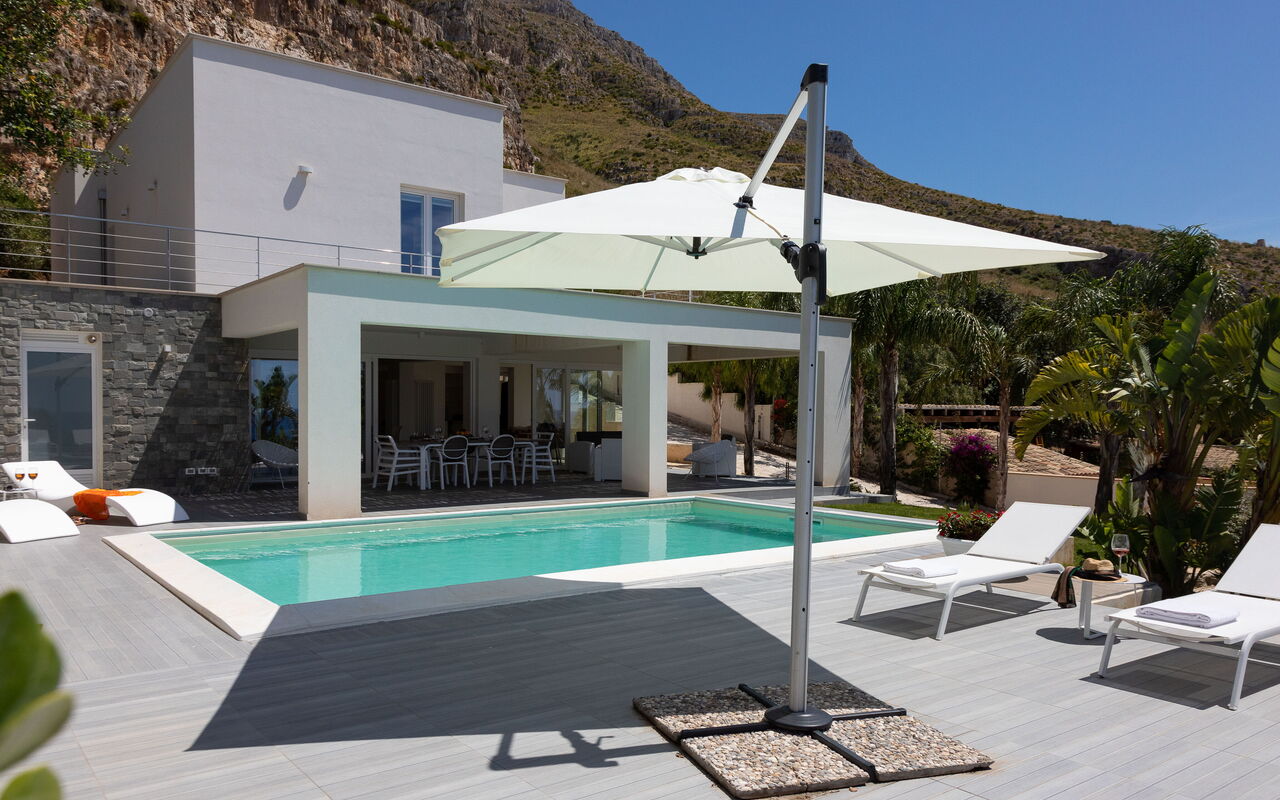 Villa Annalisa: bassin, Été, Extérieur, Jardin