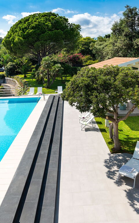 Villa Isabella: bassin, Jardin