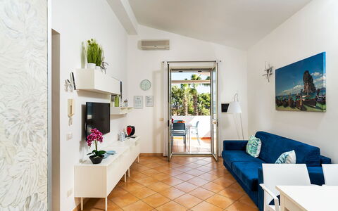 Logement Calantha: Cuisine, Salle à manger, Salon