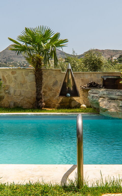 Villa Eftychia: bassin, Extérieur, Vues