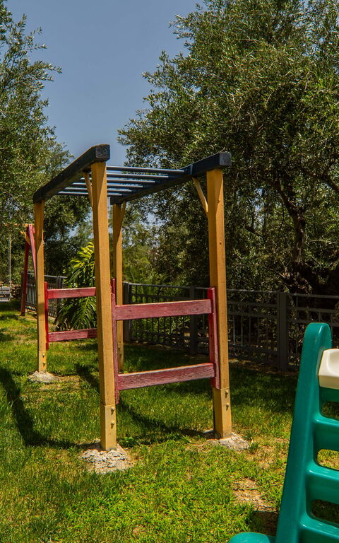 Villa Eftychia: Extérieur, Jardin