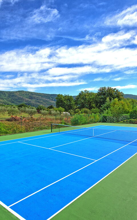 Zeffiro: Activités, Extérieur