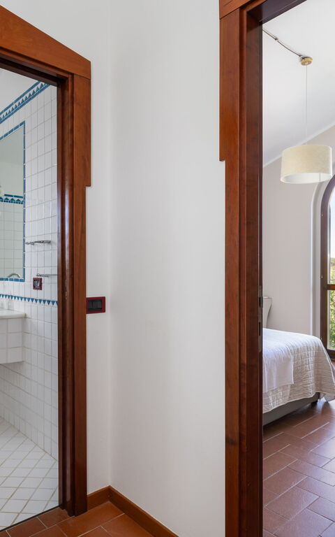 Villa Renina: chambre à coucher, Salle de bain