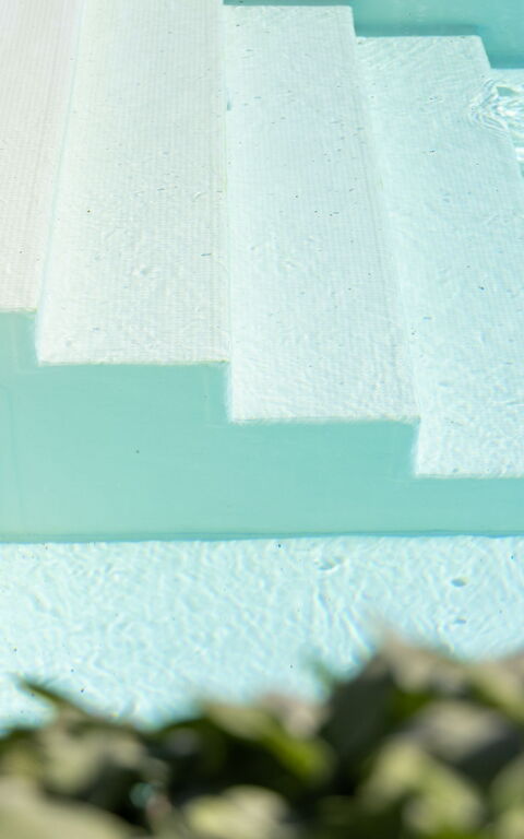 Villa Renina: bassin, Extérieur