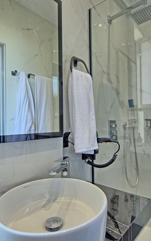 Villa Maripol: Salle de bain