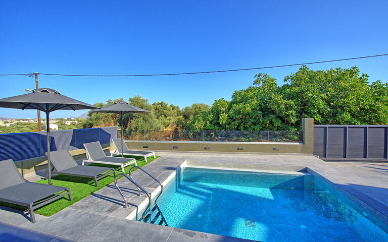 Villa Maripol: bassin, Extérieur, Jardin