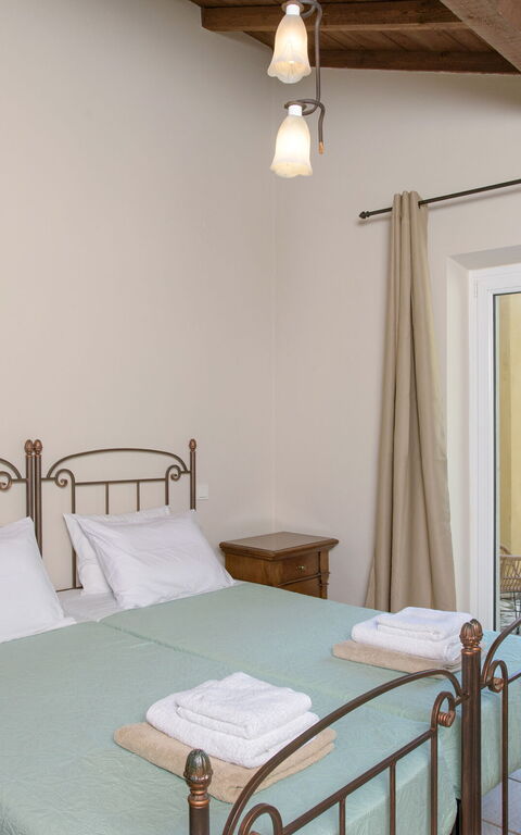 Villa Moyria: chambre à coucher