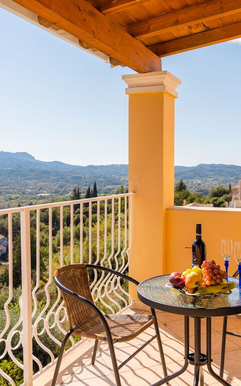 Villa Dinos: Balcon / Terrasse / Patio