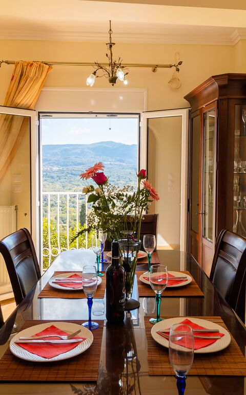 Villa Dinos: Salle à manger