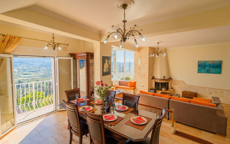 Villa Dinos: Salle à manger