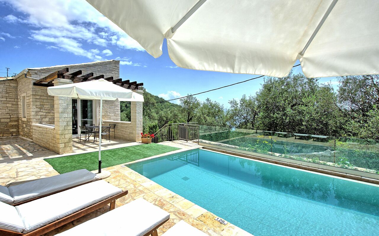 Villa Jacaranda: bassin, Été, Extérieur