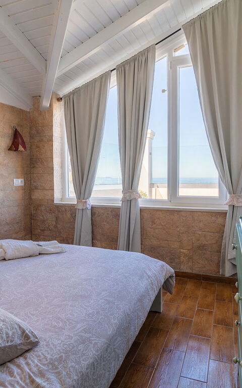 Beach Villa Athanasia: chambre à coucher