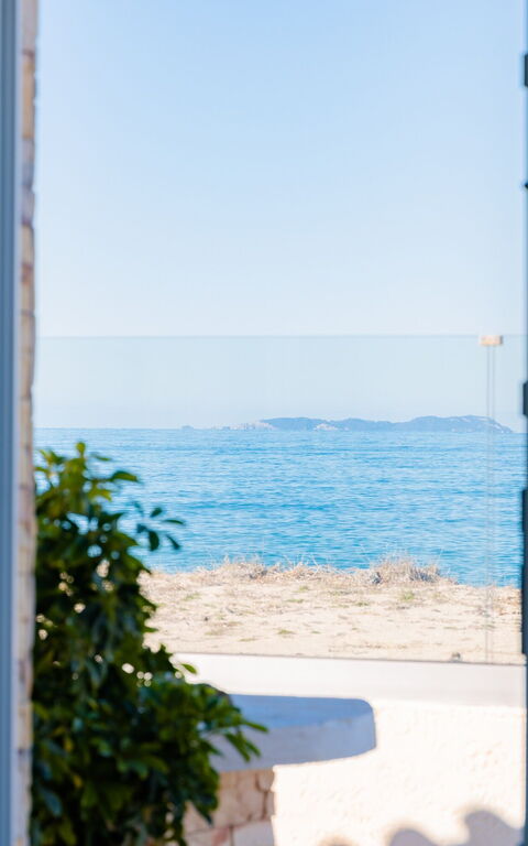 Beach Villa Athanasia: Vues