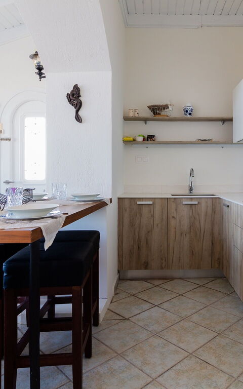 Beach Villa Athanasia: Cuisine, Salle à manger, Salon