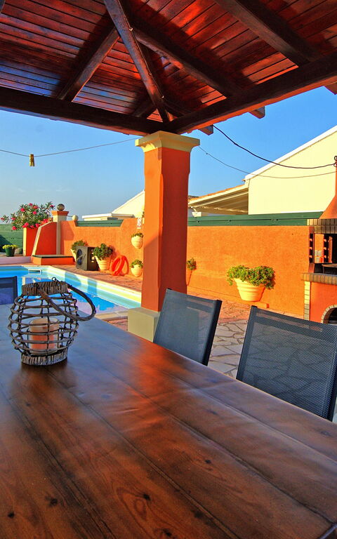 Beach Villa Athanasia: bassin