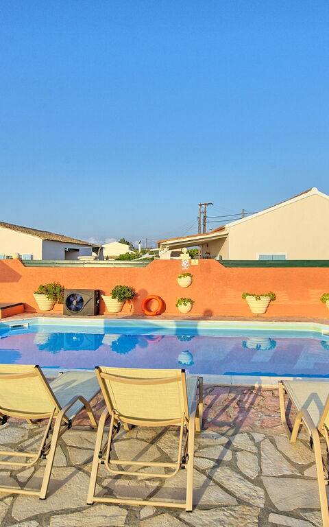 Beach Villa Athanasia: bassin