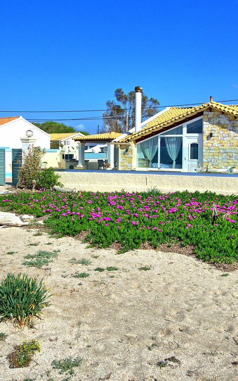 Beach Villa Athanasia: Extérieur