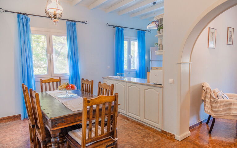 Villa Dimitris: Cuisine, Salle à manger