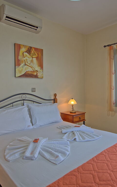 Villa Koules: chambre à coucher