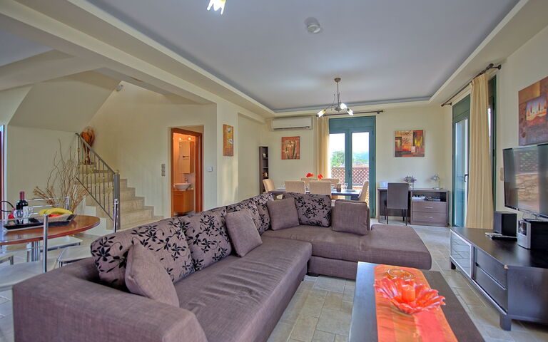 Villa Koules: Salon