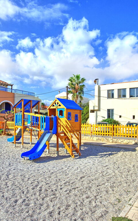 Houses By The Sea: Extérieur