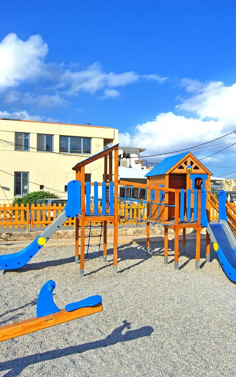 Houses By The Sea: Extérieur