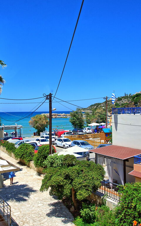 Houses By The Sea: Extérieur