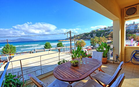 Logement Emmanouela: Balcon / Terrasse / Patio, Vues