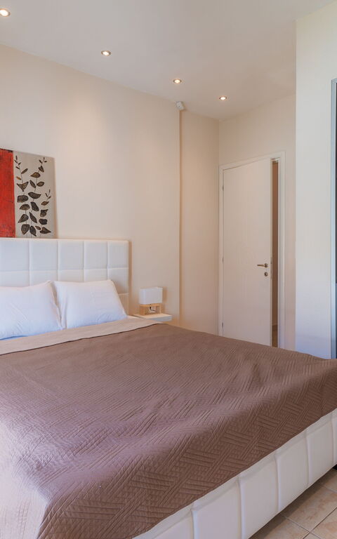 Beach Villa Christina: chambre à coucher