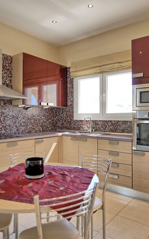 Beach Villa Christina: Cuisine, Salle à manger