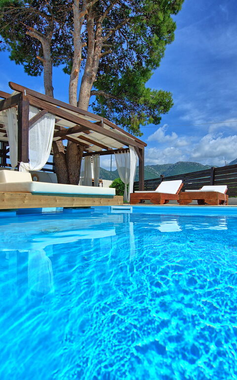 Beach Villa Christina: bassin, Été