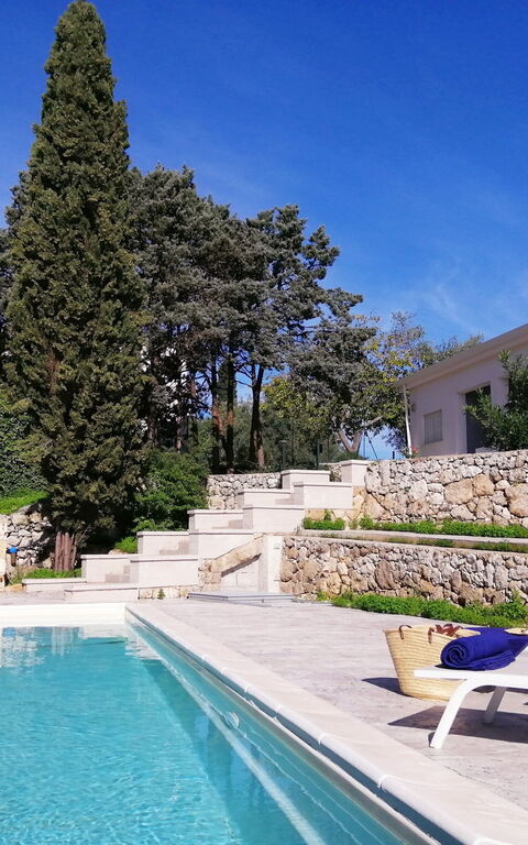 Nerodavola: bassin, Extérieurs