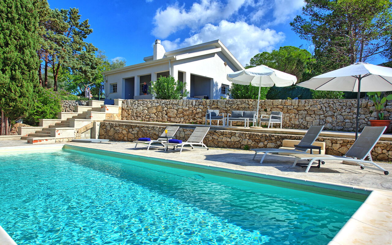 Nerodavola: bassin, Été, Extérieur