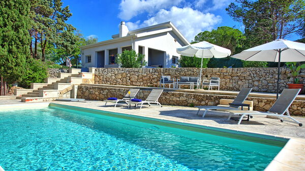 Nerodavola: bassin, Été, Extérieur