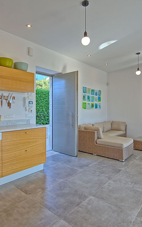 Villa Bluewhite: Cuisine, Salon