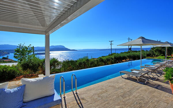 Villa Bluewhite: bassin, Extérieur, Vues