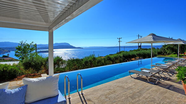 Villa Bluewhite: bassin, Extérieur, Vues