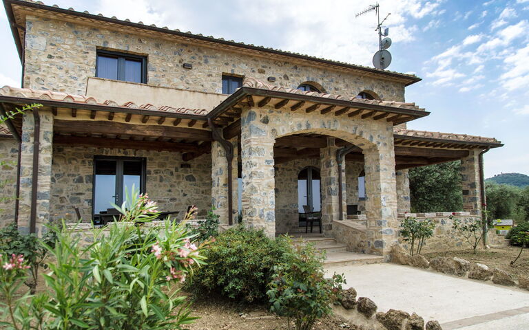 Villa Chiugi: Extérieur, Extérieurs