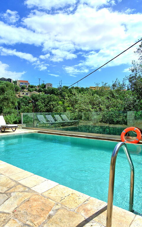 Villa Yaisemi: bassin