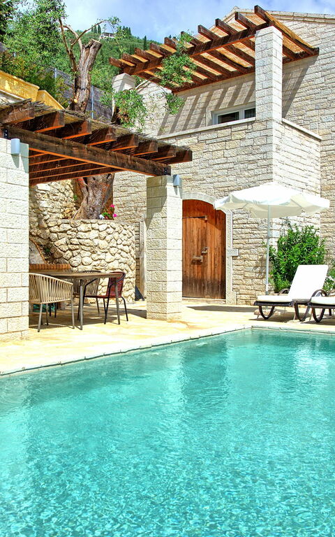 Villa Yaisemi: bassin