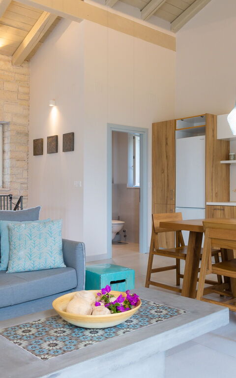 Villa Yaisemi: Salle à manger, Salon