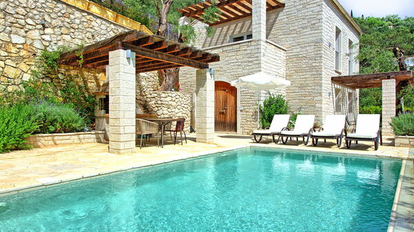 Villa Yaisemi: bassin