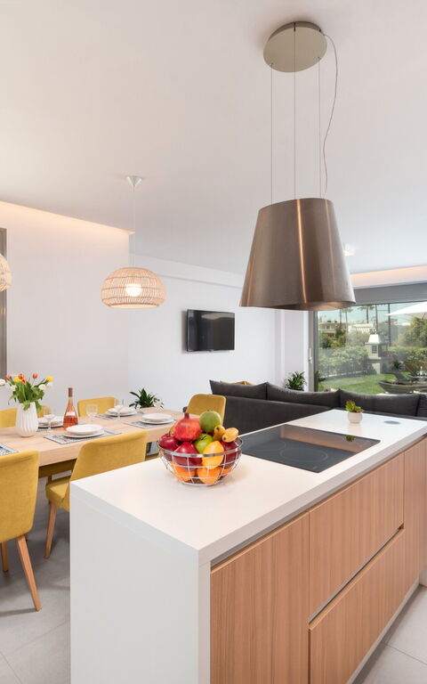 Villa Ampela: Cuisine, Salle à manger