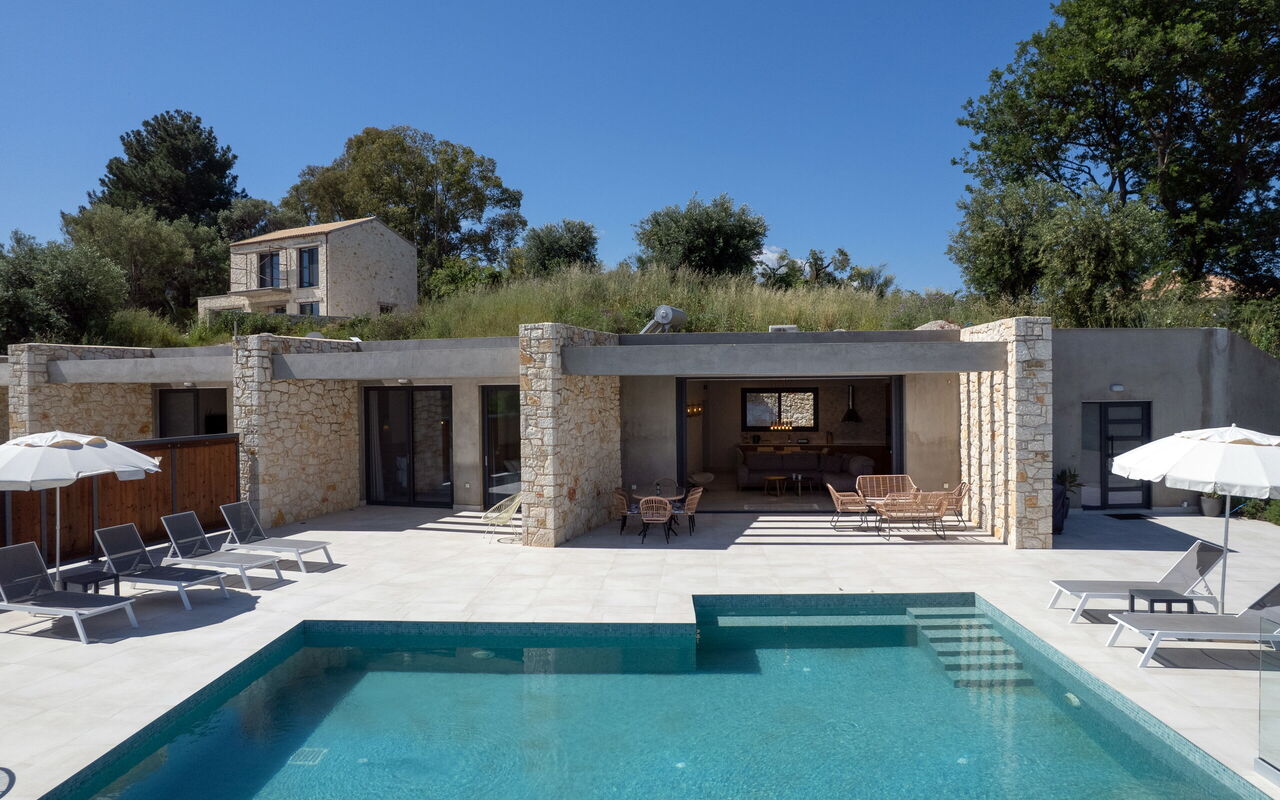 Villa Serapias: bassin, Extérieur, Extérieurs